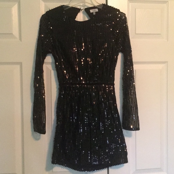 Black sequined open back dress! - Picture 3 of 5